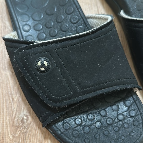 VIONIC | Kiwi Unisex Motion Control Orthotic Slide Sandal - Picture 4 of 9